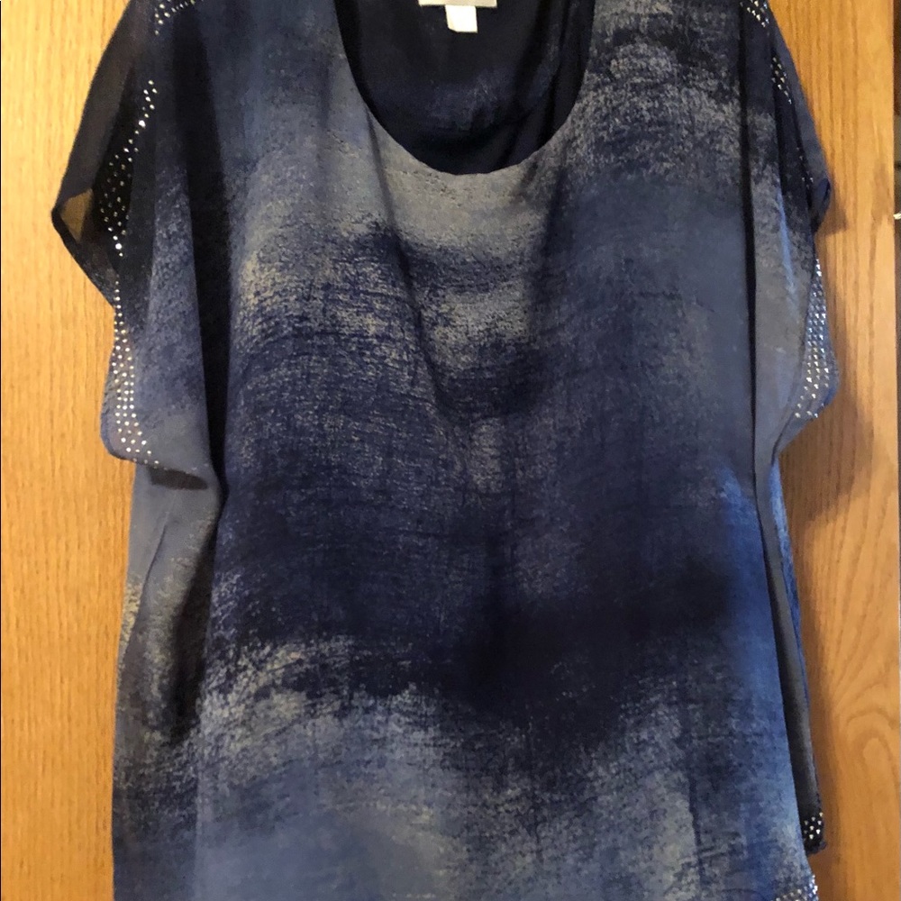 Women’s top. Has navy lining and bling. Shades of blue. CJ Banks. 2X